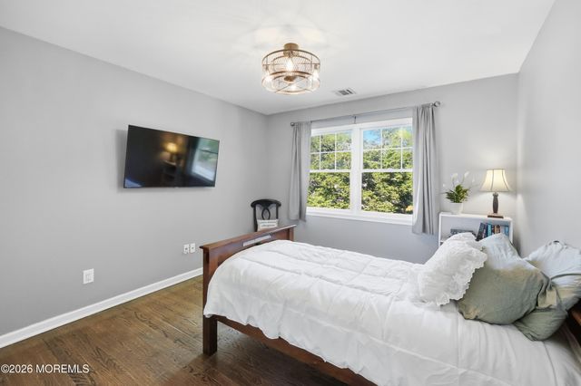 59 Salem Lane, Little Silver, NJ 07739