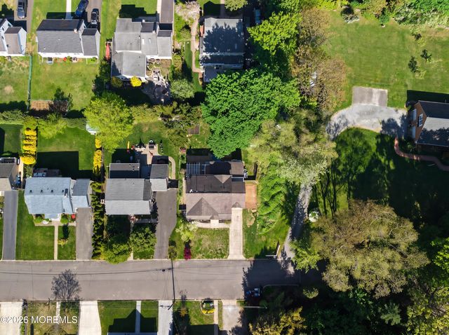 59 Salem Lane, Little Silver, NJ 07739