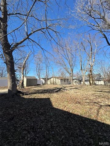 105 SW Main Street, Bonne Terre, MO 63628