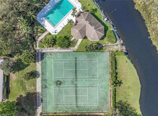 1530 Imperial Golf Course BLVD 321, Naples, FL 34110