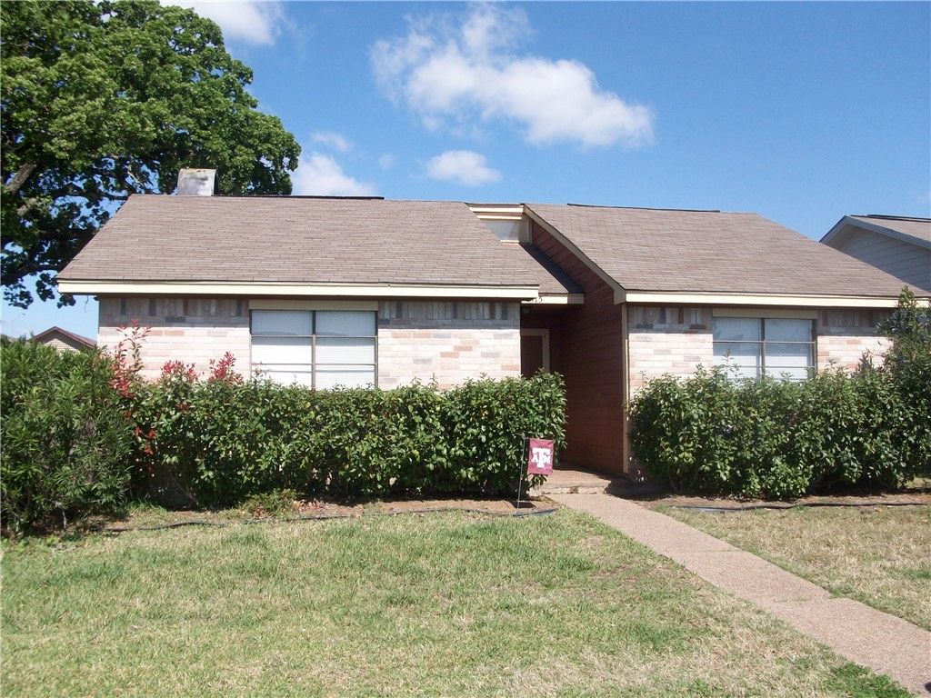 815 Camellia Court, College Station, TX 77840 — exterior