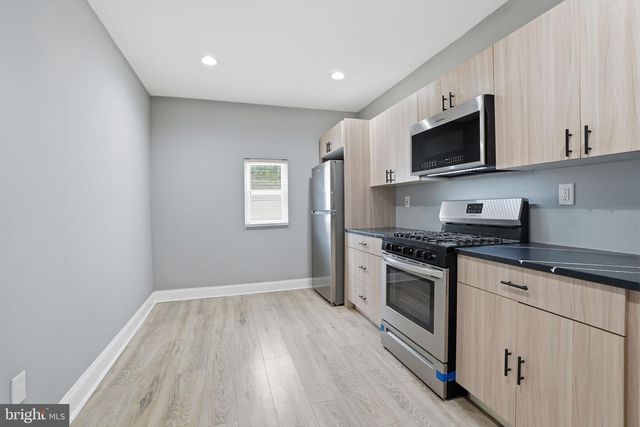 1933 E SOMERSET ST, Philadelphia, PA 19134
