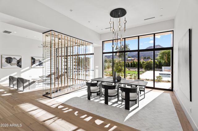 8100 N 64TH Place, Paradise Valley, AZ 85253