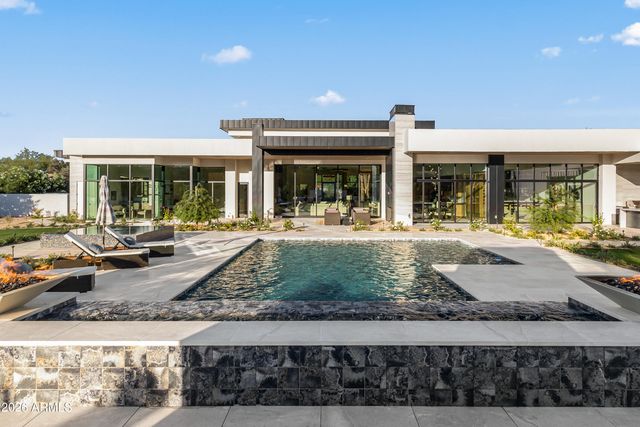8100 N 64TH Place, Paradise Valley, AZ 85253