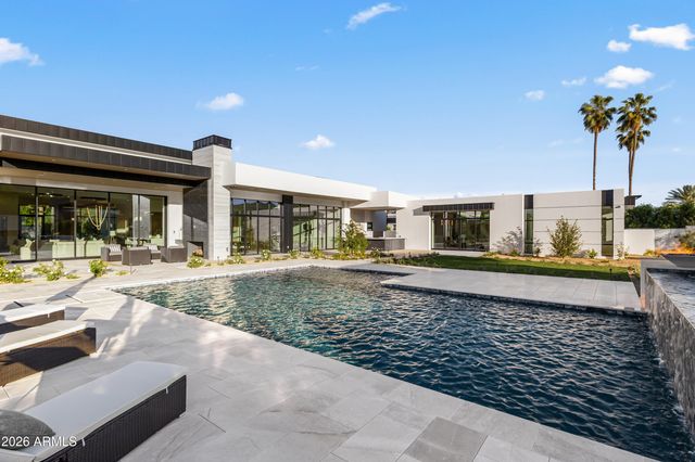 8100 N 64TH Place, Paradise Valley, AZ 85253