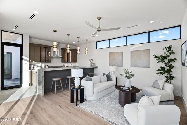 8100 N 64TH Place, Paradise Valley, AZ 85253