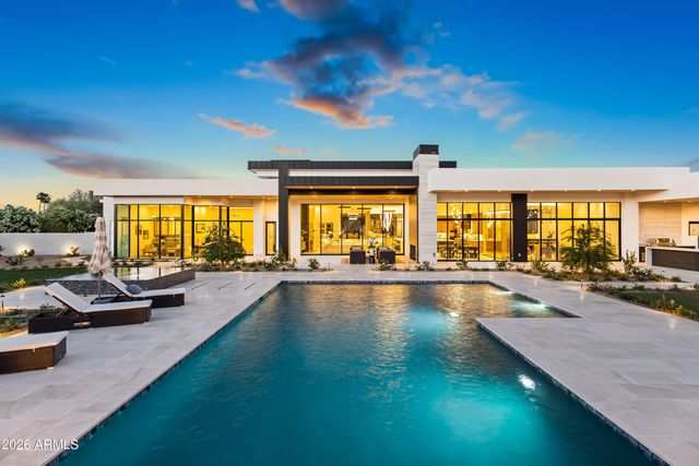 8100 N 64TH Place, Paradise Valley, AZ 85253