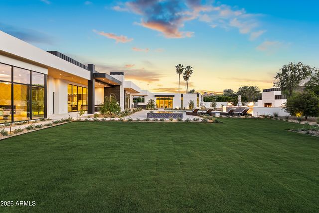 8100 N 64TH Place, Paradise Valley, AZ 85253