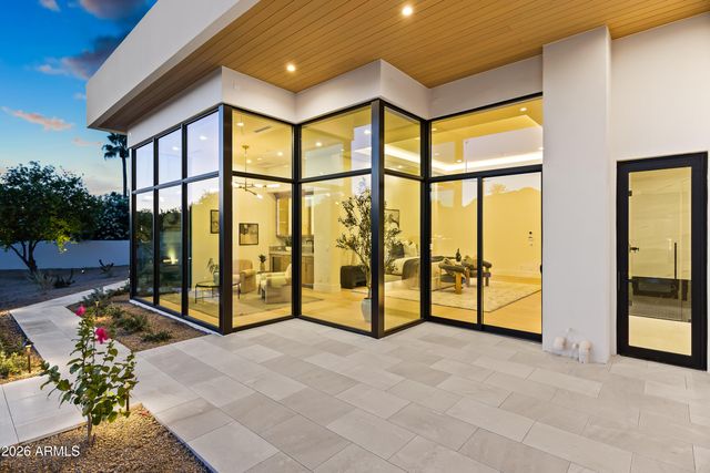 8100 N 64TH Place, Paradise Valley, AZ 85253