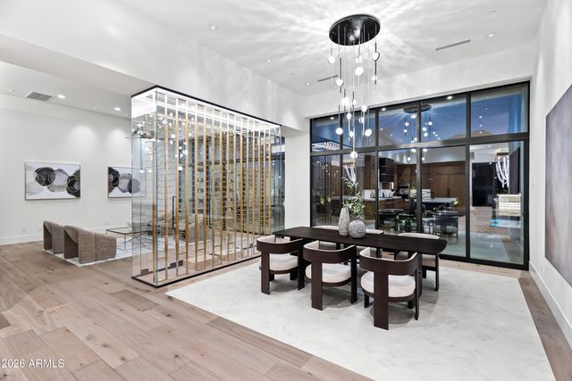 8100 N 64TH Place, Paradise Valley, AZ 85253