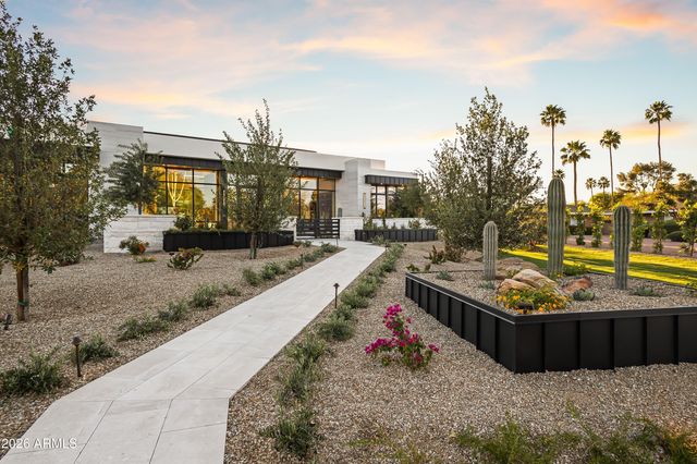 8100 N 64TH Place, Paradise Valley, AZ 85253