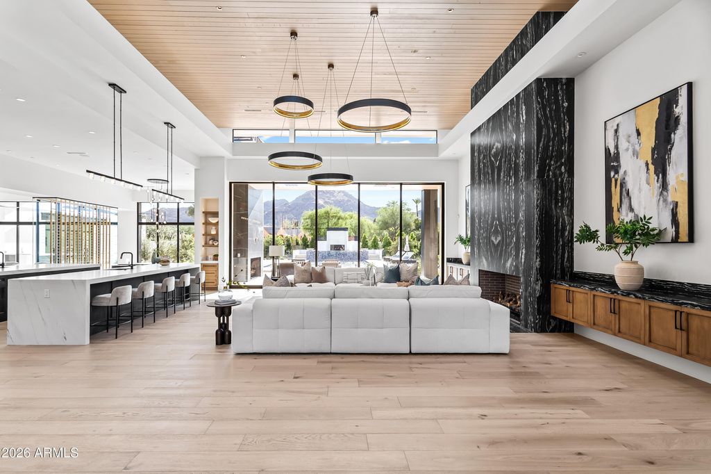 8100 N 64TH Place, Paradise Valley, AZ 85253 — photo 4