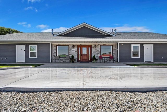 1221 21st, Heyburn, ID 83336 property photo