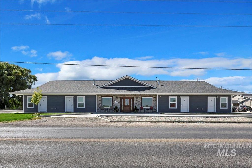 1221 21st, Heyburn, ID 83336 photo 3