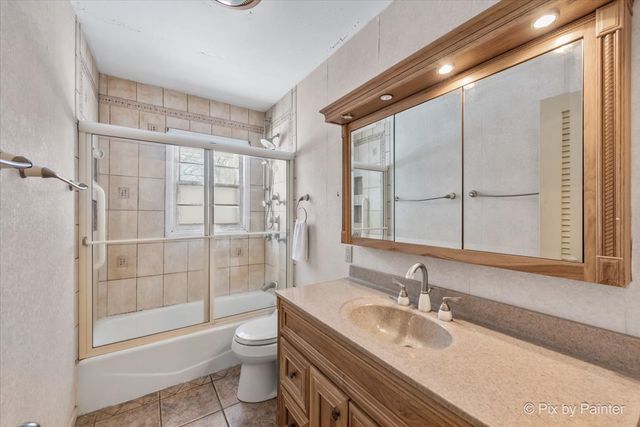 612 Russell Road, Dekalb, IL 60115