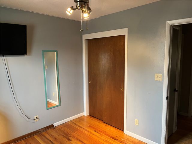 1512 N 5th Ave E Avenue, Newton, IA 50208