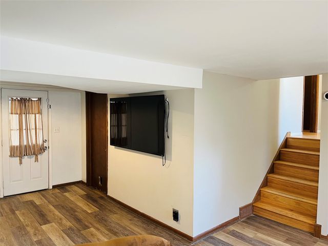 1512 N 5th Ave E Avenue, Newton, IA 50208