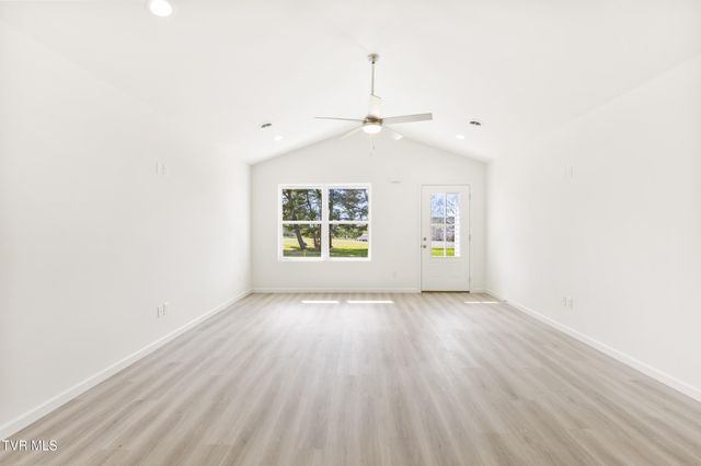 212 Baylor Avenue, Morristown, TN 37814
