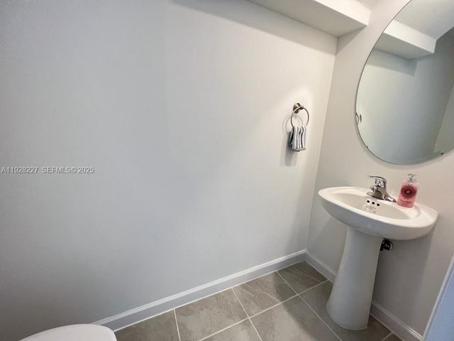 12612 NW 23rd Pl, Miami, FL 33167