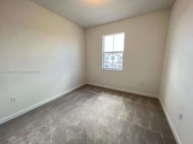 12612 NW 23rd Pl, Miami, FL 33167