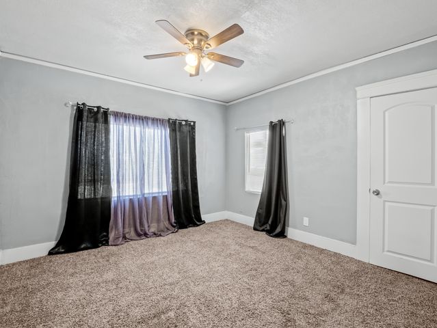 1211 E Clinton Avenue, Fresno, CA 93704