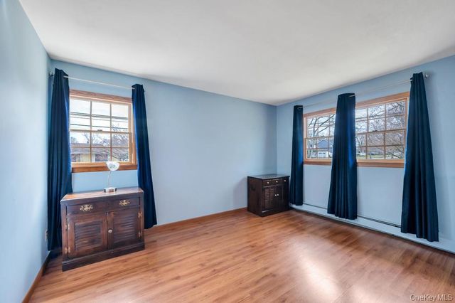 287 6th Avenue, Saint James, NY 11780