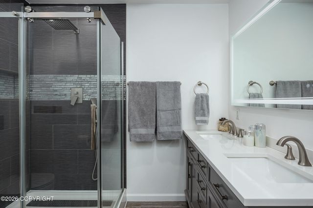 1111 Shannon Drive, Fairbanks, AK 99701