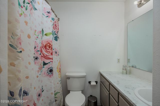 1111 Shannon Drive, Fairbanks, AK 99701