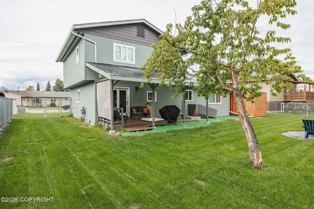 1111 Shannon Drive, Fairbanks, AK 99701