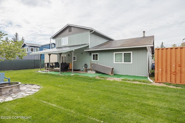 1111 Shannon Drive, Fairbanks, AK 99701