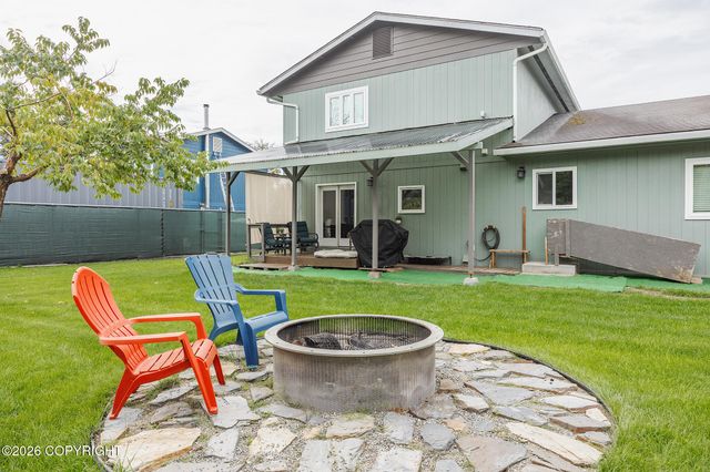 1111 Shannon Drive, Fairbanks, AK 99701