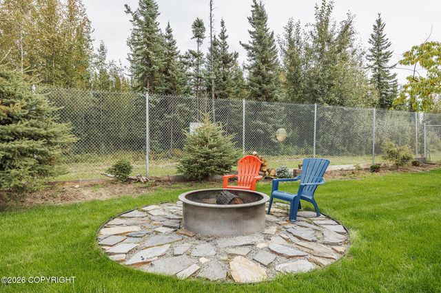 1111 Shannon Drive, Fairbanks, AK 99701