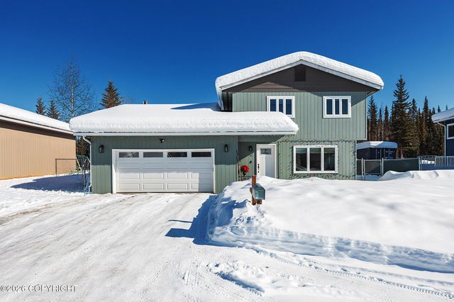 1111 Shannon Drive, Fairbanks, AK 99701