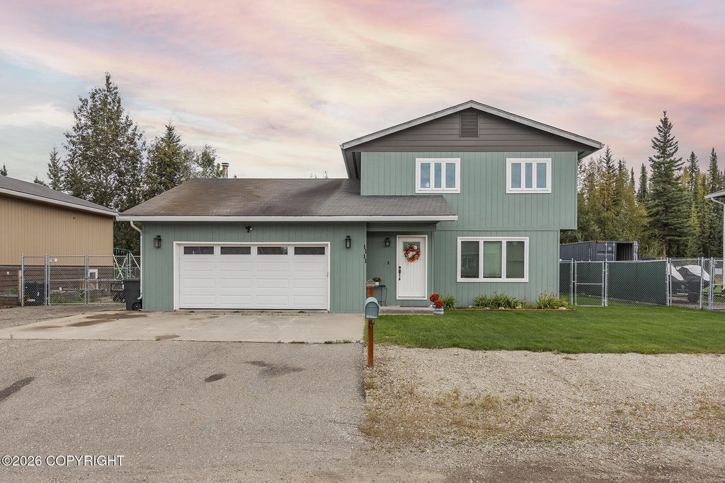 1111 Shannon Drive, Fairbanks, AK 99701