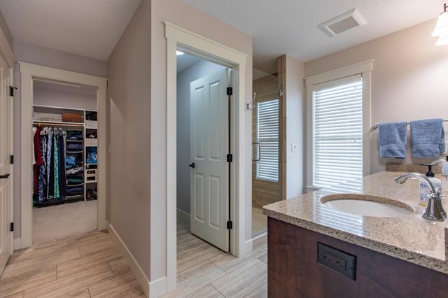 5361 Scenic Oak Drive SW, Rochester, MN 55902