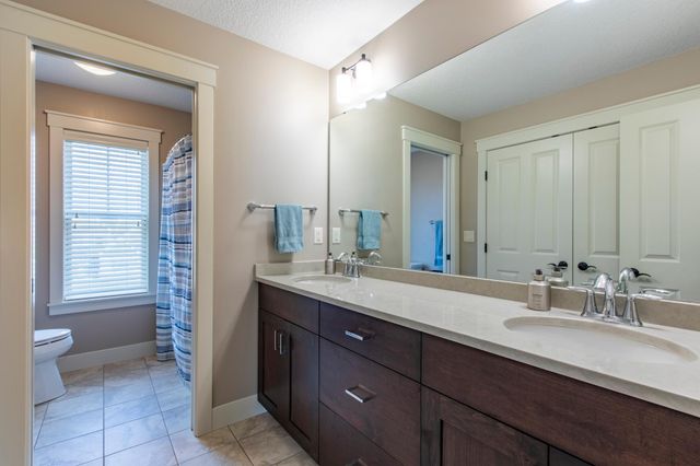 5361 Scenic Oak Drive SW, Rochester, MN 55902