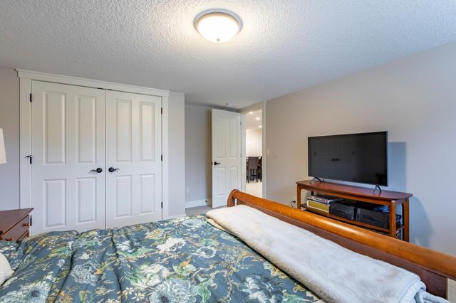 5361 Scenic Oak Drive SW, Rochester, MN 55902