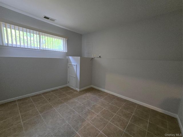14 Lake Shore Drive, Nanuet, NY 10954