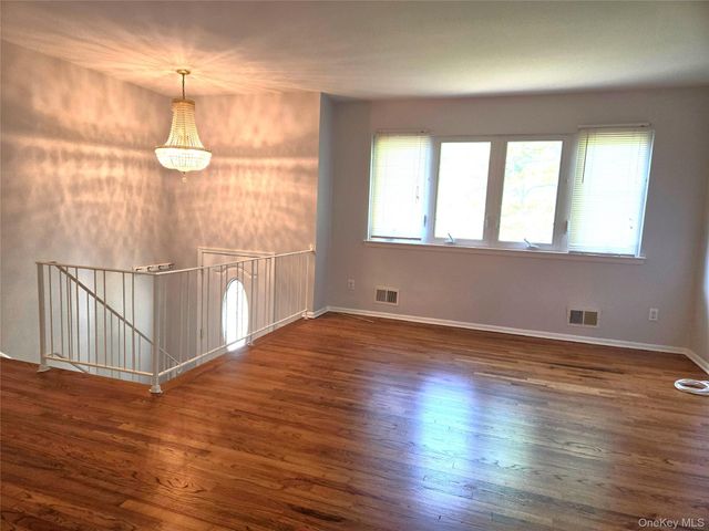 14 Lake Shore Drive, Nanuet, NY 10954