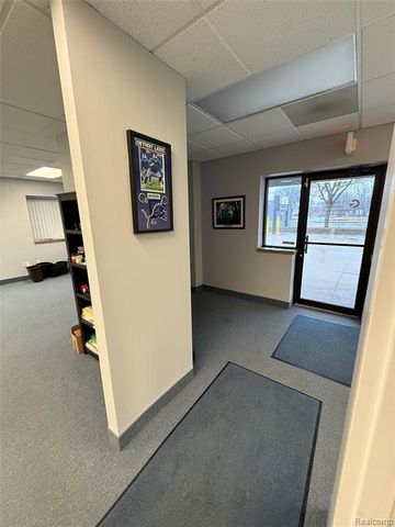 2232 Eureka Road, Wyandotte, MI 48192