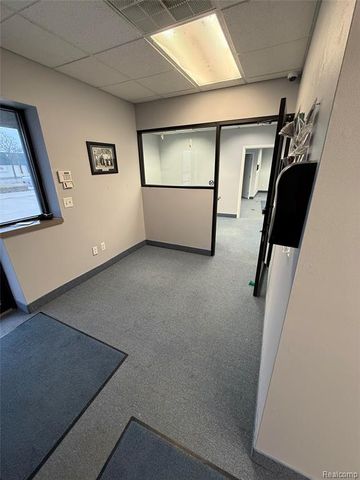 2232 Eureka Road, Wyandotte, MI 48192