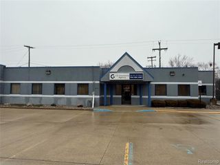 2232 Eureka Road, Wyandotte, MI 48192