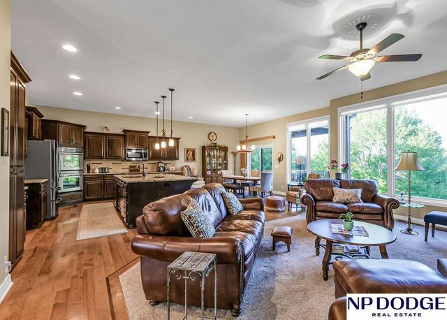 12375 S 74 Street, Papillion, NE 68046