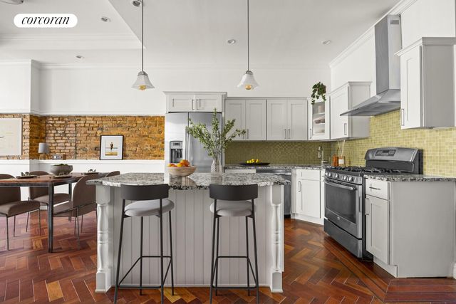 78 PILLING Street, New York City, NY 11207