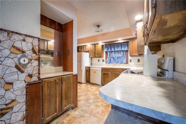 206 N 21st Street, Kansas City, KS 66102