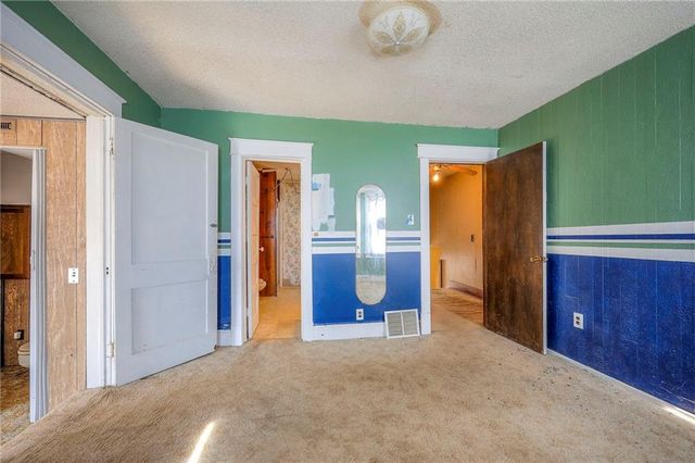 206 N 21st Street, Kansas City, KS 66102