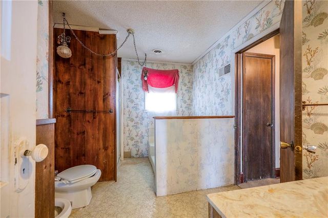 206 N 21st Street, Kansas City, KS 66102