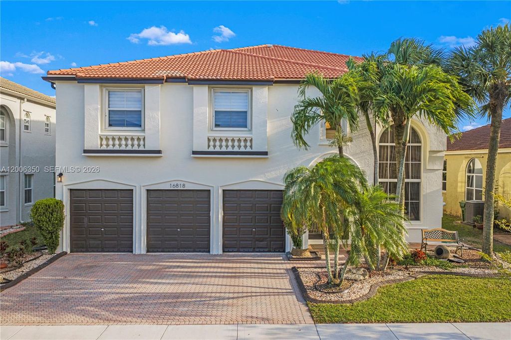 16818 SW 16th St, Pembroke Pines, FL 33027