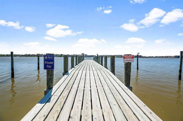 401 Lakeside Lane 203, Houston, TX 77058