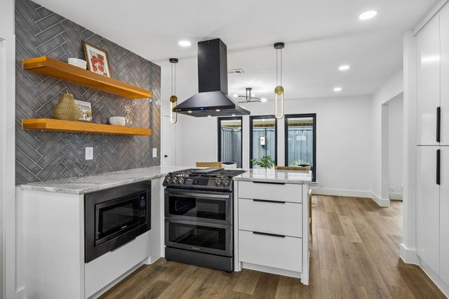 7205 Claybrook Drive, Dallas, TX 75231